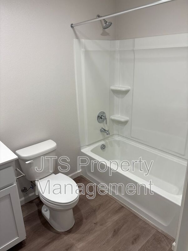 Building Photo - 47 Brookbay Way