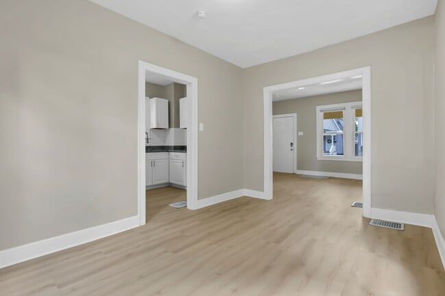 Building Photo - 151 S Eureka Ave
