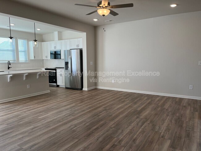 Building Photo - 139 Pinkie Ln