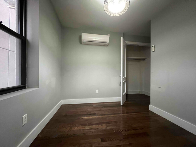Building Photo - 2714 Avenue D