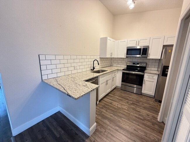 Building Photo - 8844 Grand Palms Cir