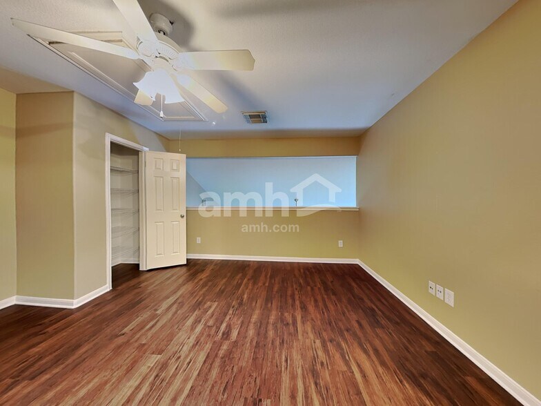 Building Photo - 22927 Lily Creek Dr