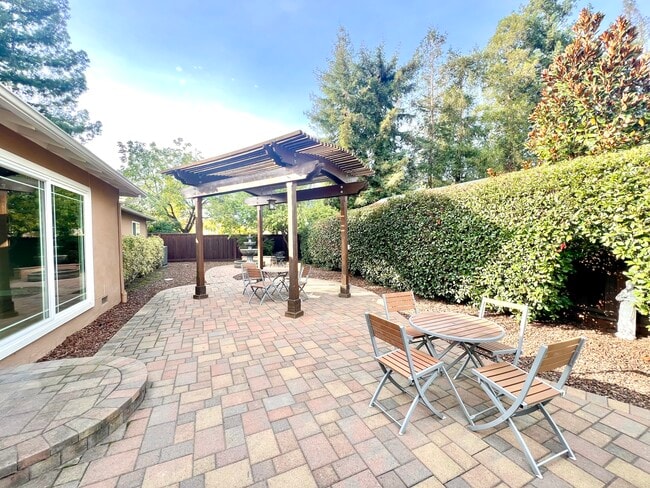 Building Photo - 3799 El Campo Ct