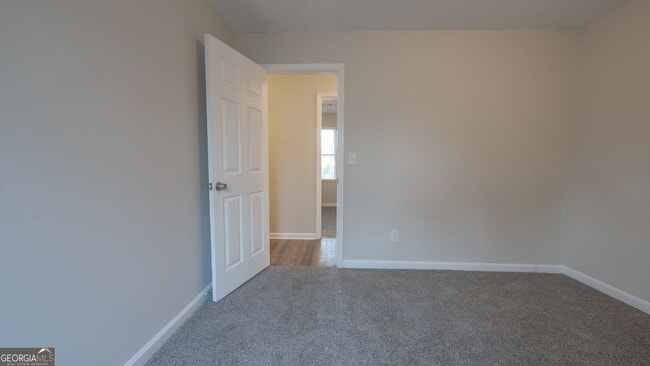 Building Photo - 6218 Creekford Ln