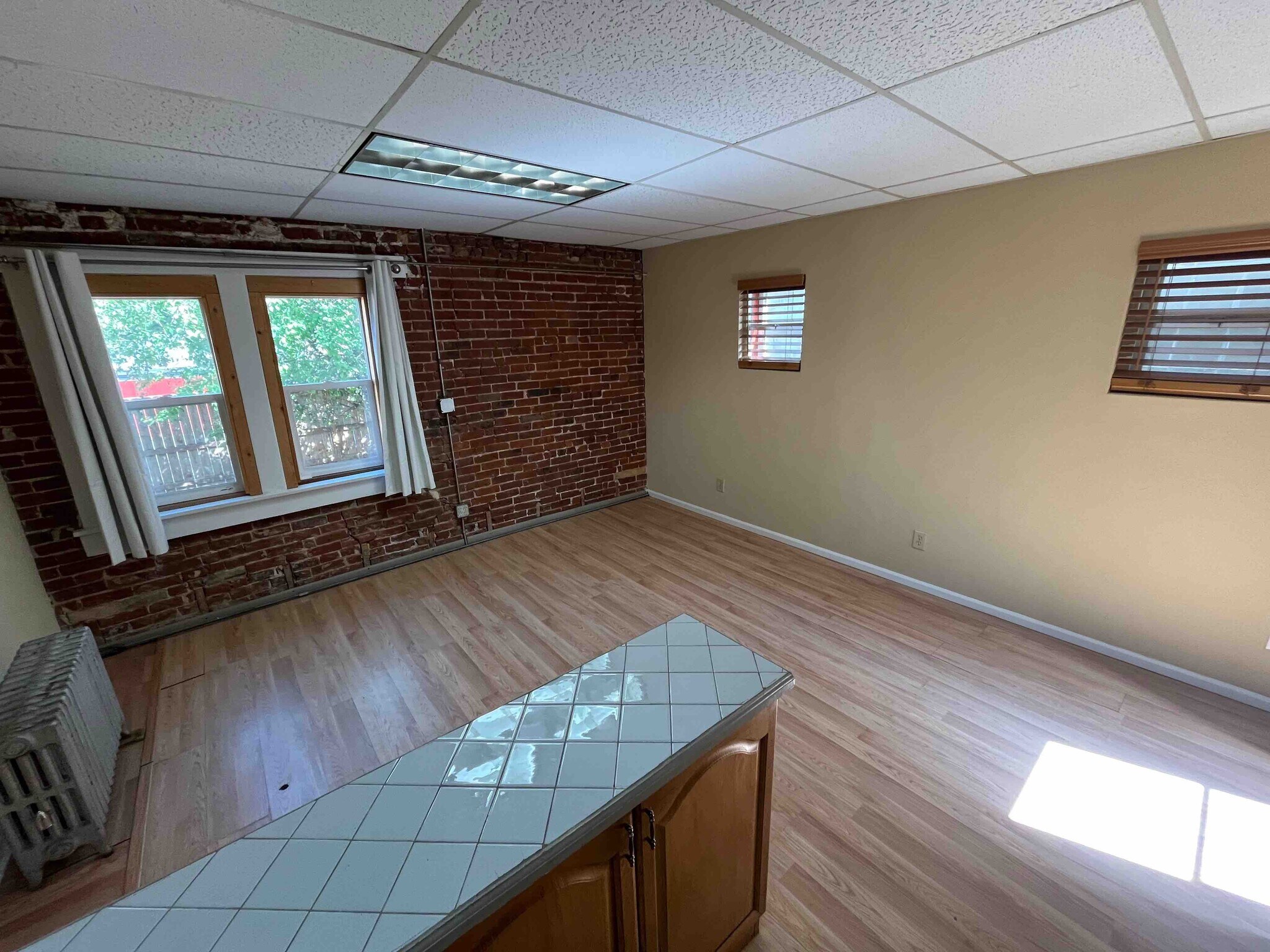 Building Photo - 1560 Detroit St