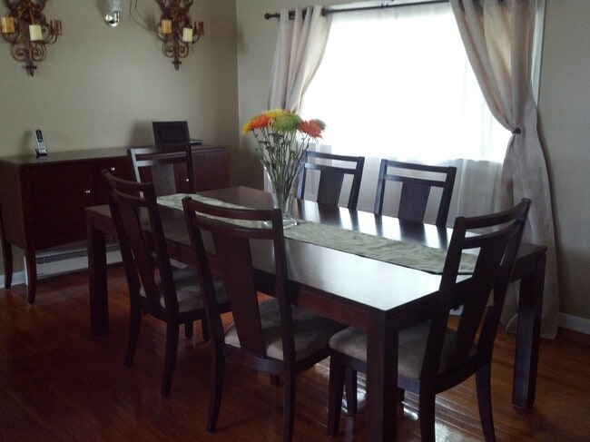 Upper Level Dining Room - 14 Roosevelt Ave