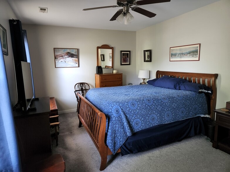 MASTER BEDROOM, upstairs - 12604 Paget Ct