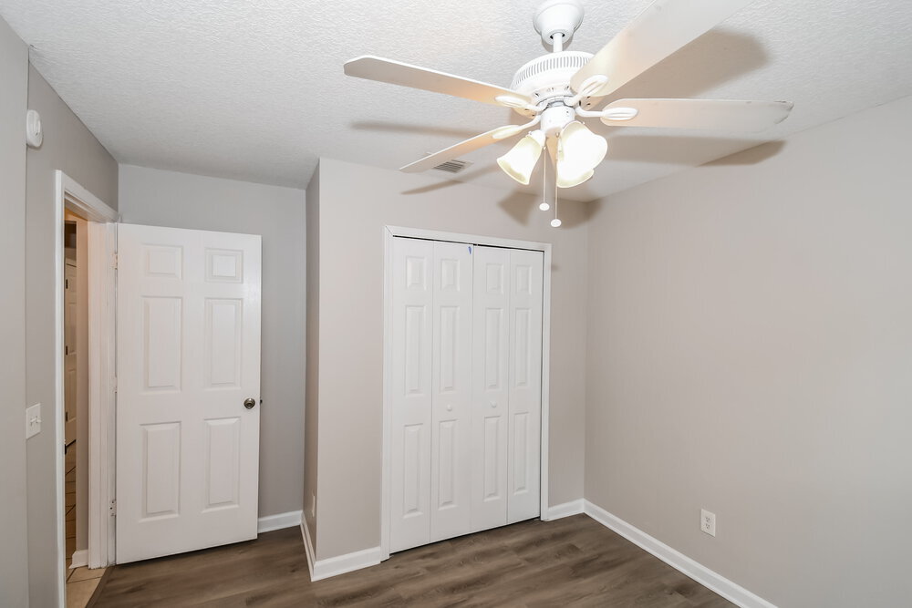 Building Photo - 416 S 13th Terrace