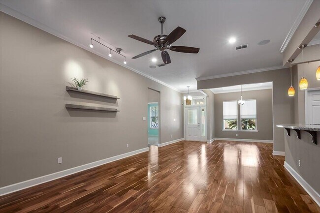 Building Photo - 1799 Cassatt Dr