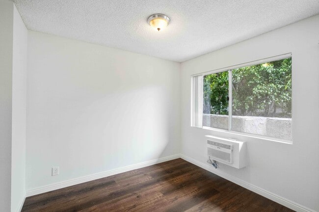 Building Photo - 3637 Glendon Ave