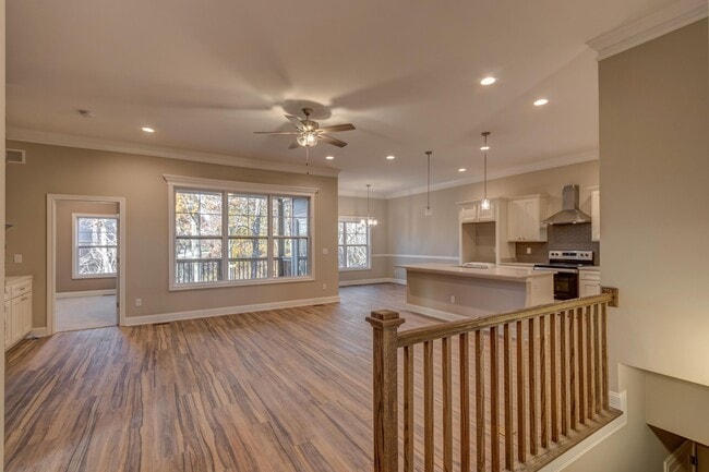 Building Photo - 102 Hickory Grv Ct