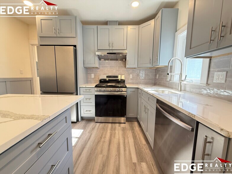 Building Photo - 96 Brayton Rd