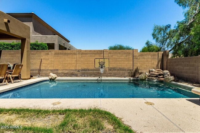 Building Photo - 10573 E Sheena Dr