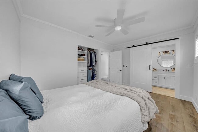 Building Photo - 5548 Dartmouth Ave N