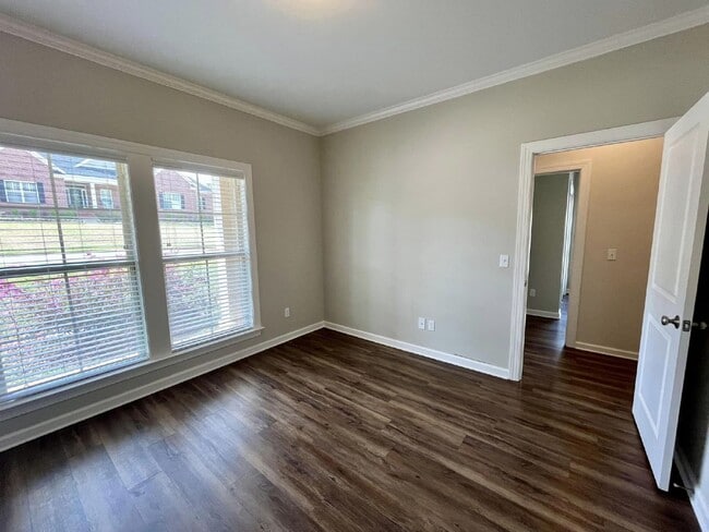 Building Photo - Available now FOR RENT in Dothan, AL!!
