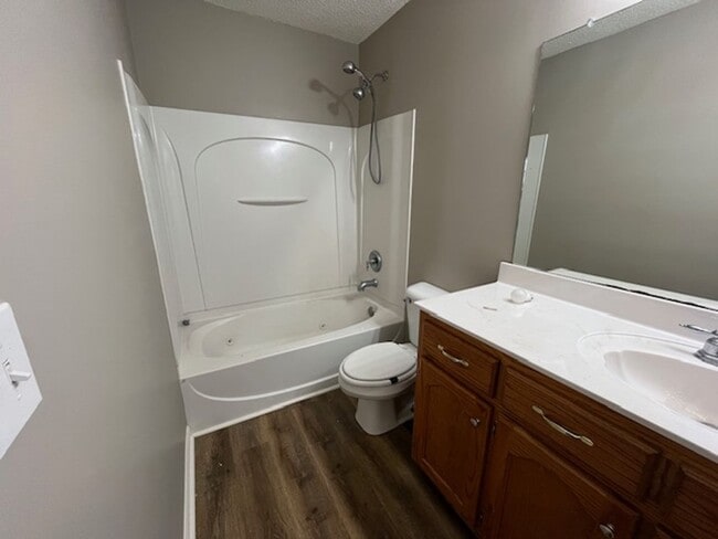 Building Photo - Renovated 3 Bedroom 2 Bath Home for Rent!!