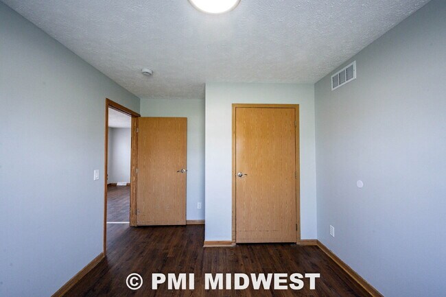 Building Photo - "Charming 4-Bedroom Home with 2 Full Baths in Arcadia – Your Spacious Retreat Awaits!"