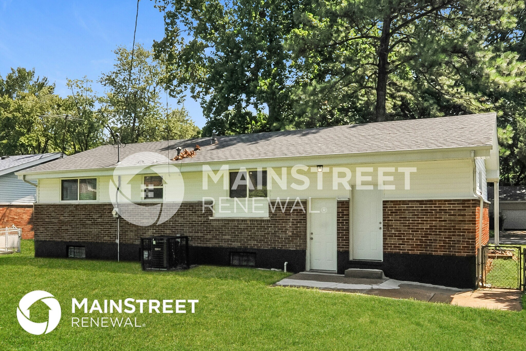 Building Photo - 9827 Portage Dr