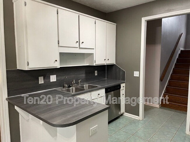 Building Photo - 326 Hardaway Ct