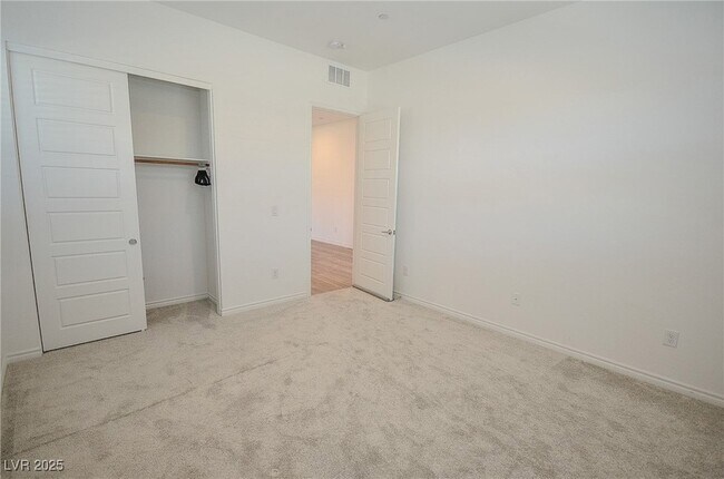 Building Photo - 12457 Heritage Bend Dr