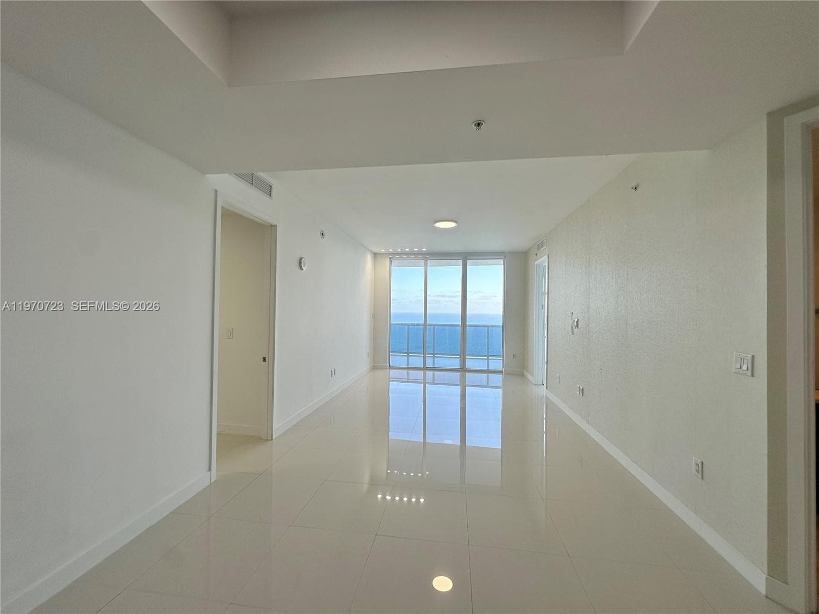 Building Photo - 18201 Collins Ave