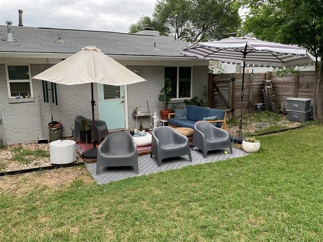 Building Photo - 6306 Vioitha Dr
