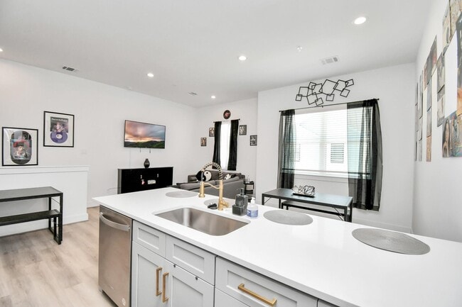 Building Photo - 4610 Indie Hts Ln