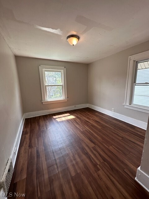 Building Photo - 905 W Exchange St