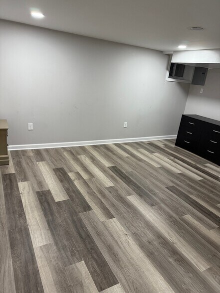 Building Photo - 2183 Valleyview Dr