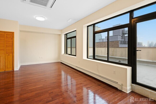 Building Photo - 62 N 9th St