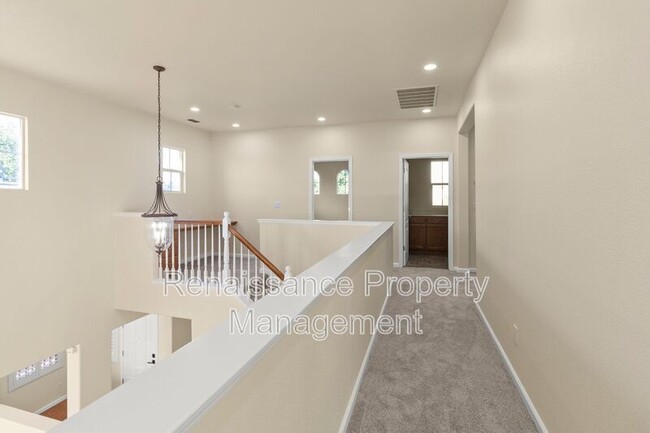 Building Photo - 785 Ellerbrook St