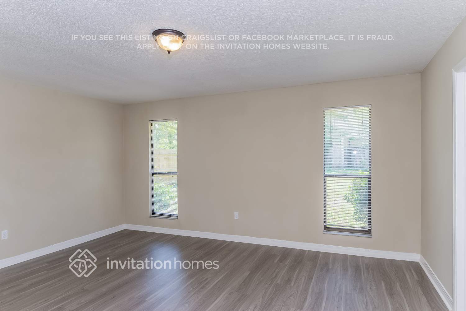 Building Photo - 2555 Bottomridge Dr