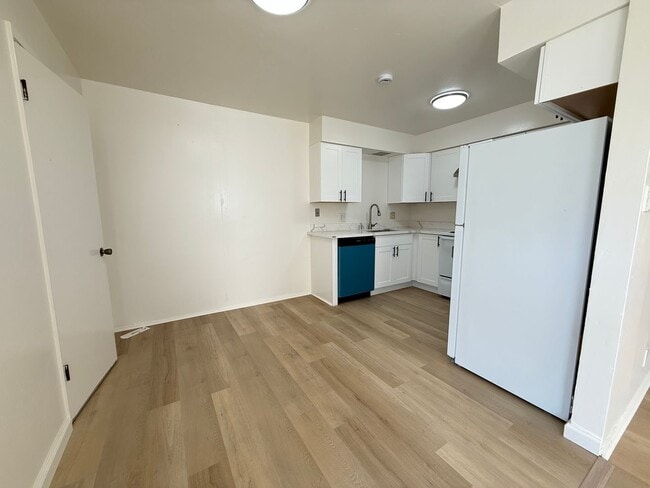 Building Photo - Remodeled Duplex in Central Sunnyvale Loca...