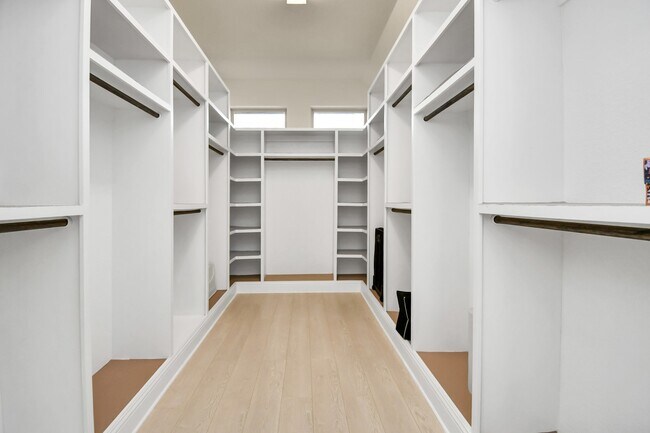 Building Photo - 16906 Dalgety Ct