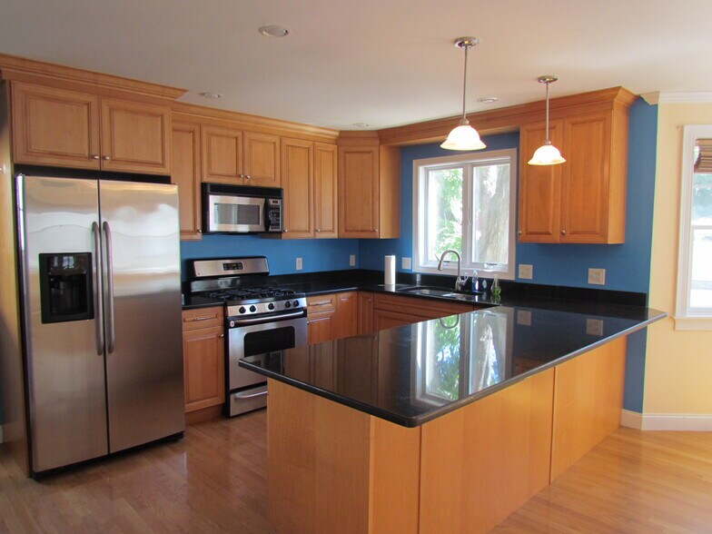 Kitchen - 104 Howard Street, #1