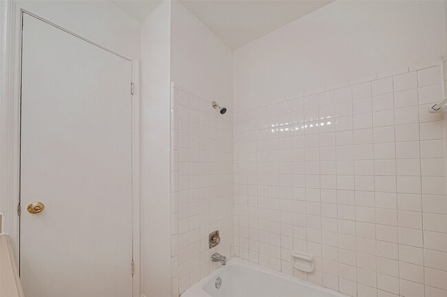 Building Photo - 3103 Ashford Arbor Dr