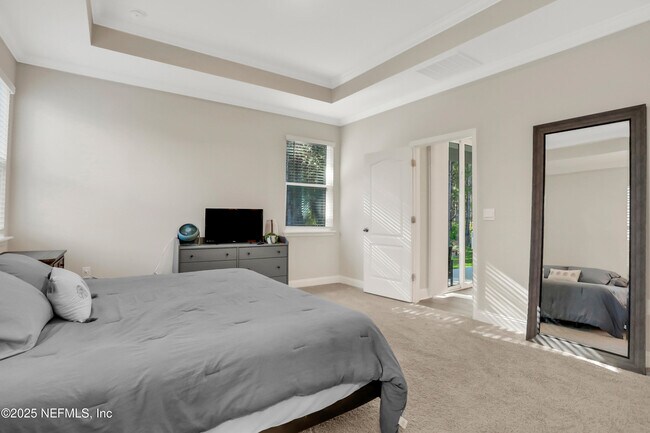 Building Photo - 404 Thistleton Wy