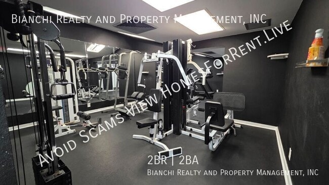 Building Photo - 2618 Cove Cay Dr