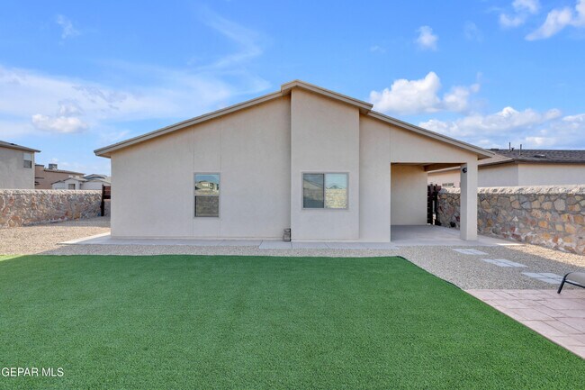 Building Photo - 11352 Hidalgo Dr