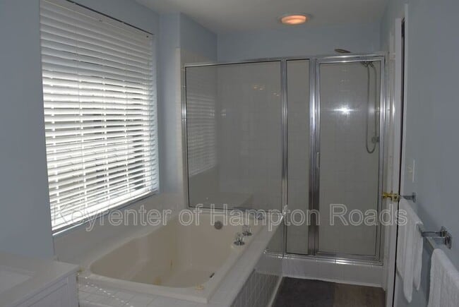 Building Photo - 1125 Lady Ashley Dr