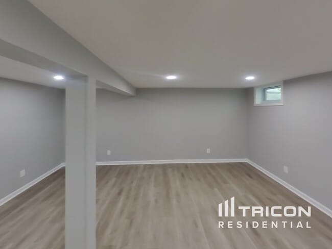 Building Photo - 9226 Throgmorton Rd