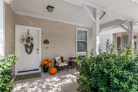 Building Photo - 9901 Concord Dr