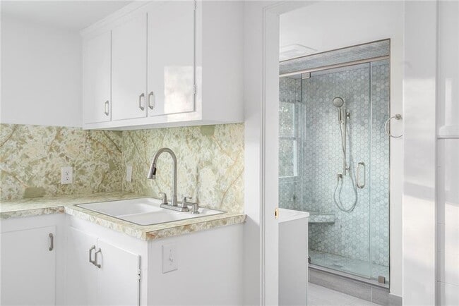 Building Photo - 97 Bliss Mine Rd