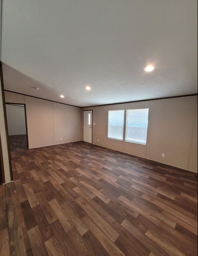 Building Photo - Now PRE Leasing-accepting applications-Hart County - Hartwell, Ga. –Four Bedroom and Two Bathroom...