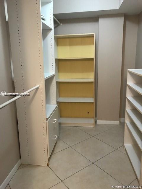 Building Photo - 406 NW 68th Ave