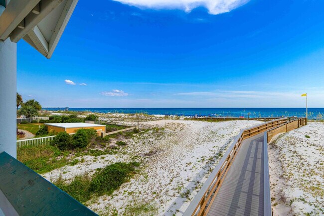 Building Photo - 334 Bluefish Dr