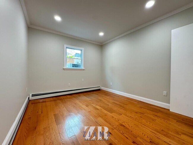Building Photo - 2 bedroom in BROOKLYN NY 11213