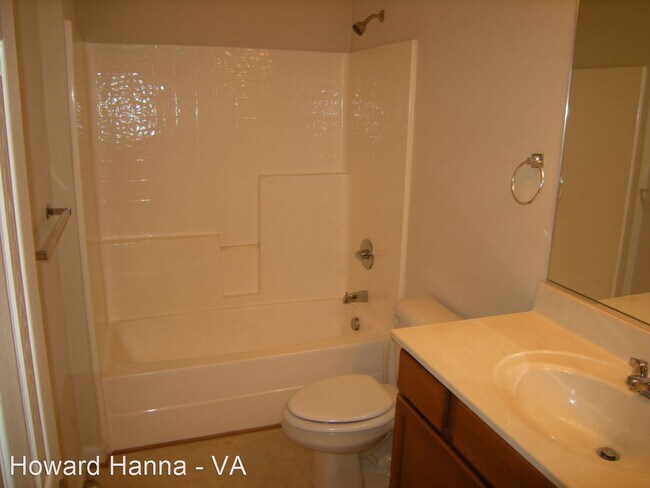 Building Photo - 3 br, 2 bath House - 431 Old Colonial Way ...