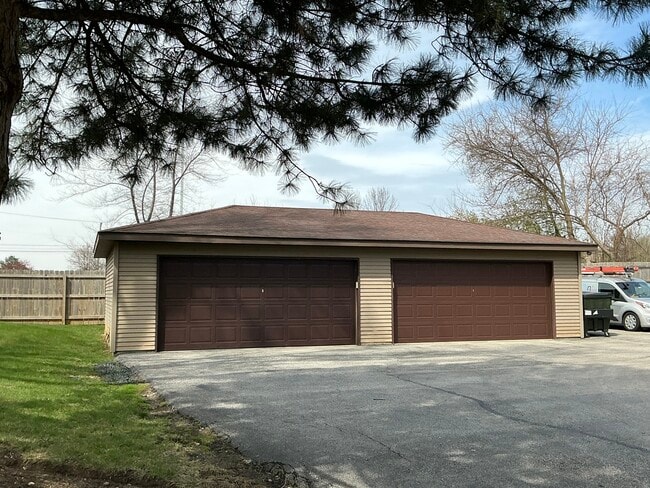 Building Photo - 1109 Kane St