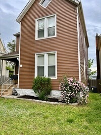 Building Photo - 6205 Famous Ave